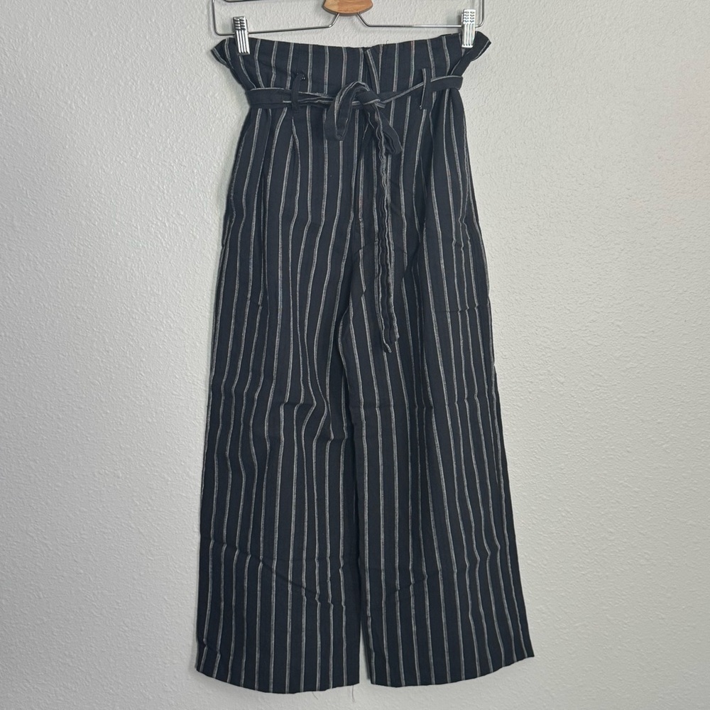 Small High Rise Paper Bag Pants Urban Outfitters, pin stripes